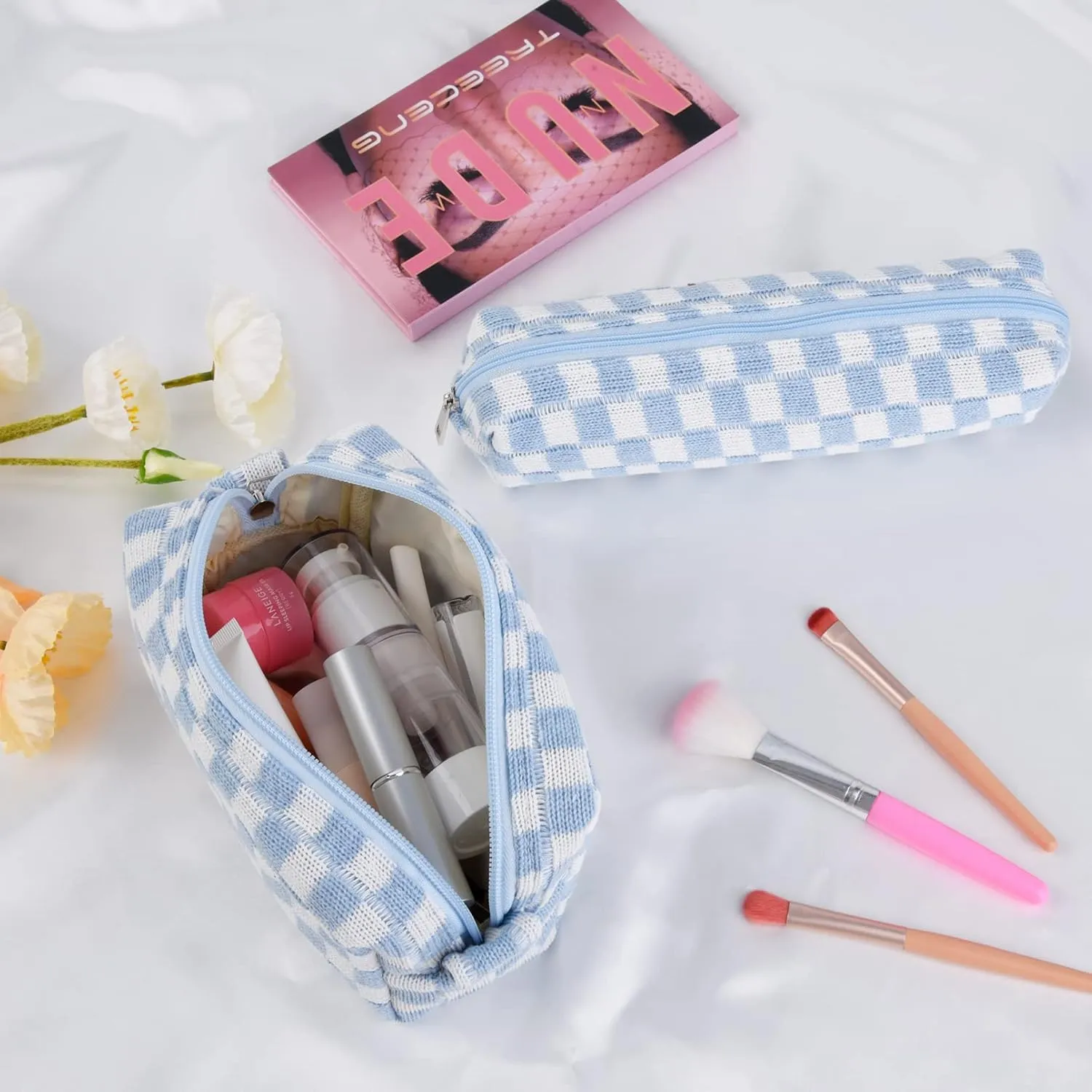 Checkered Cosmetic Bag and Makeup Brush Storage Bag - Large Capacity Travel Toiletry Organizer