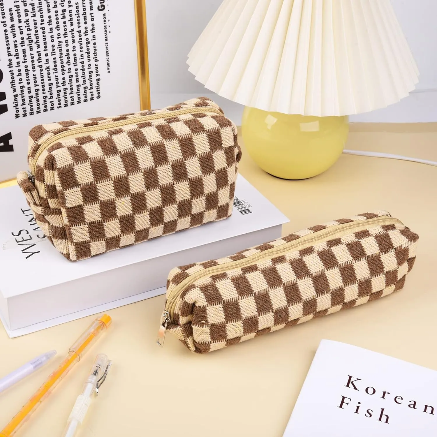Large Capacity Makeup Bag and Brush Storage Bag - Checkered Cosmetic Bag and Travel Toiletry Organizer