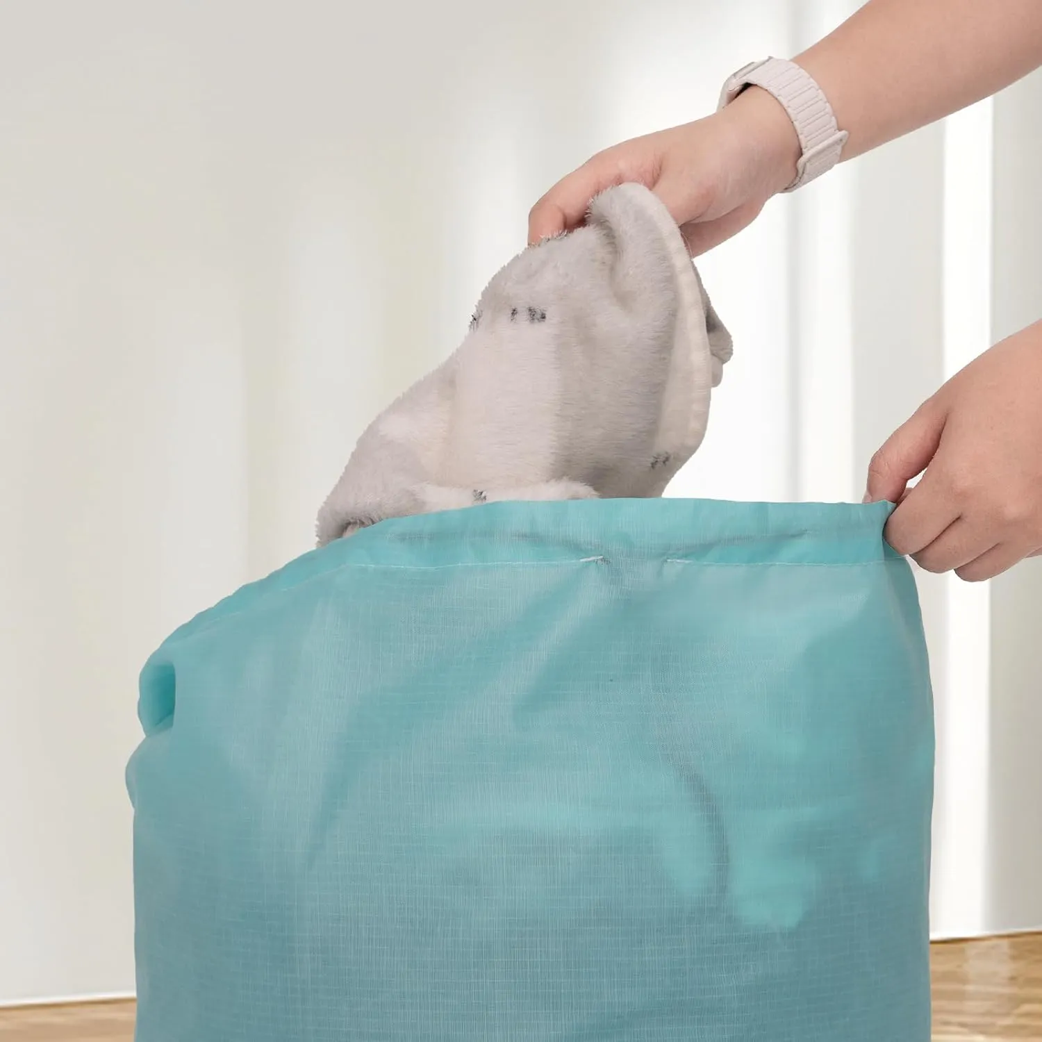 Laundry Bag with Shoulder Straps and Detergent Holder, Durable Laundry Bag Backpack for College Dorm/Travel/Camp (LIGHT BLUE)