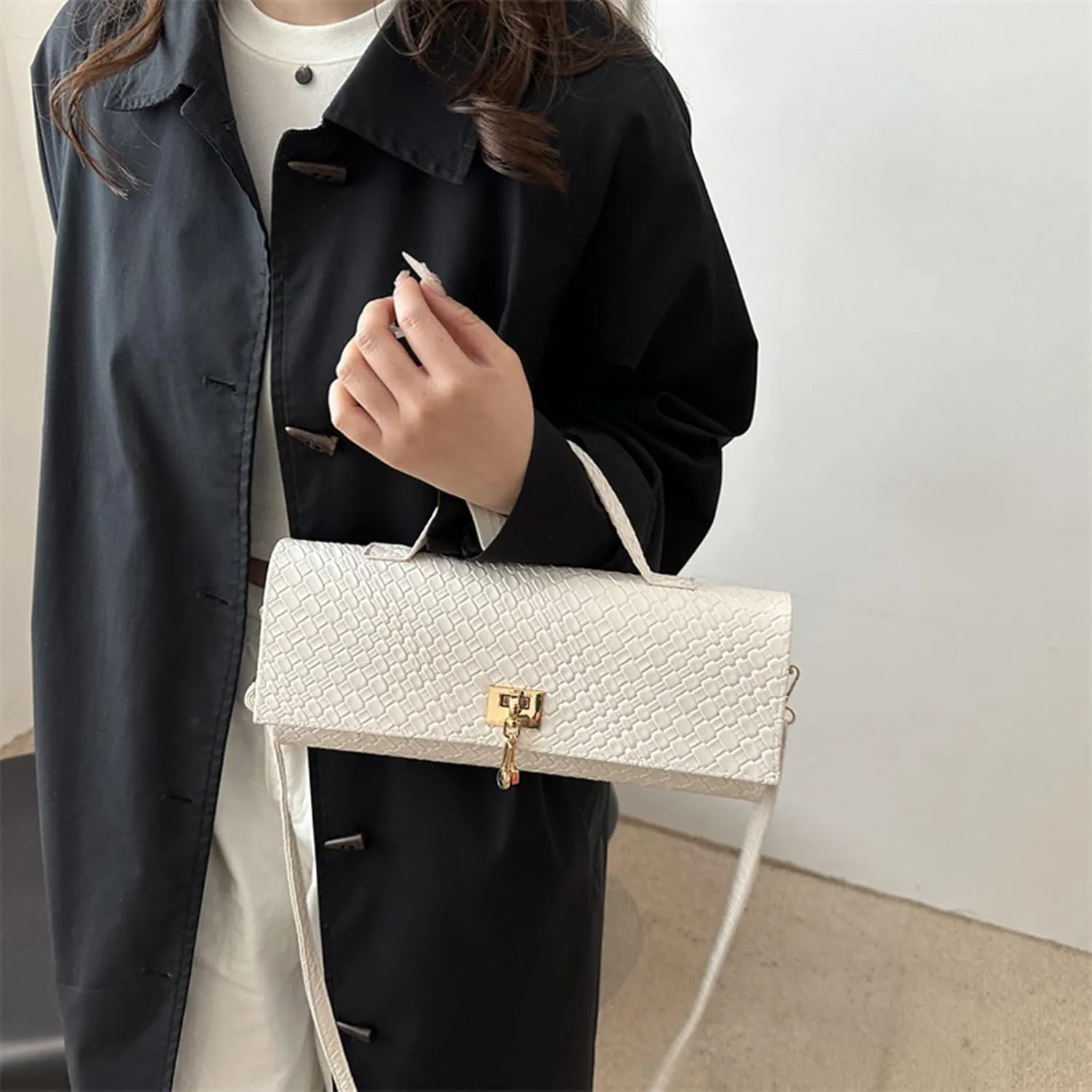 Retro Synthetic Leather Woven flip Ladies Clutch Elegant Evening Bag Burgundy Wallet Women Dress Party Wedding Article Article
