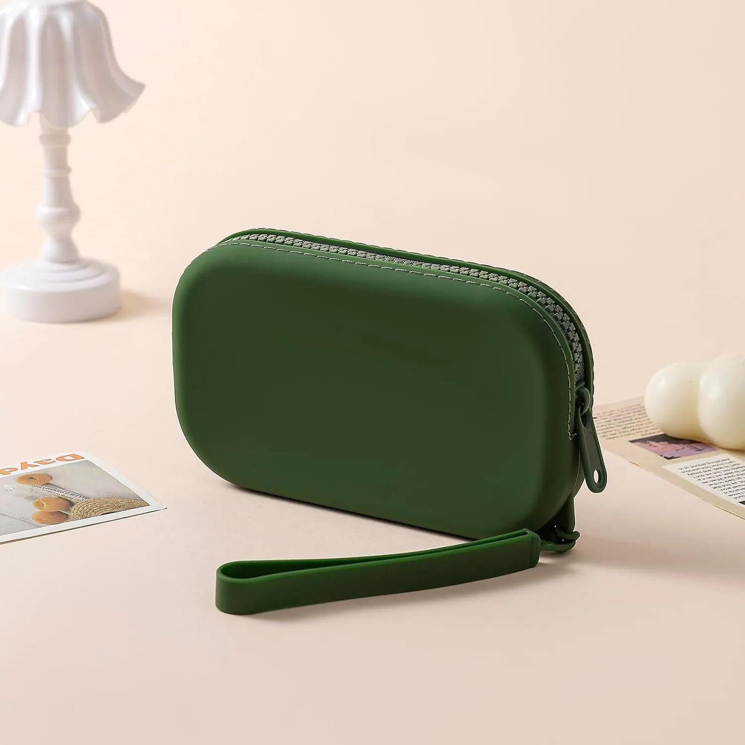 Small Silicone Multifunctional Essential Bag Portable Travel Makeup Bag for Women Men Cards Cash Bag Zipper Pouch (Green)